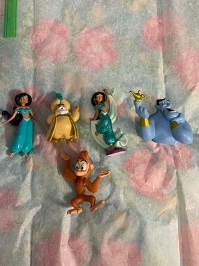 Disney Aladdin Figures Set of 5 Mini Figures 3 Inch Bundle
